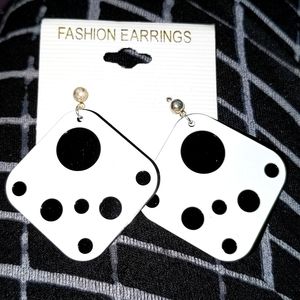 ❤️ DICE Earrings Viva Las Vegas NEW